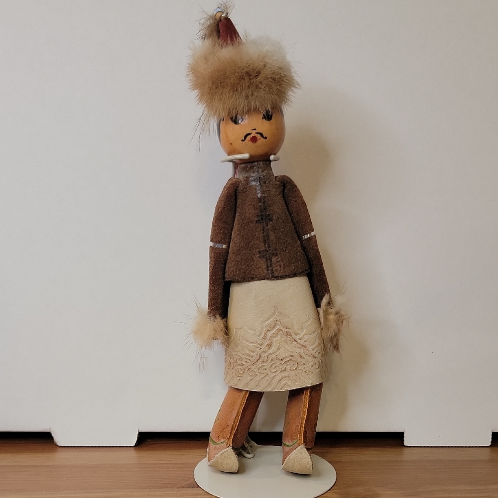 Vintage Mongolian - Asian Wooden Doll In Traditional Dress With Leather And Fur